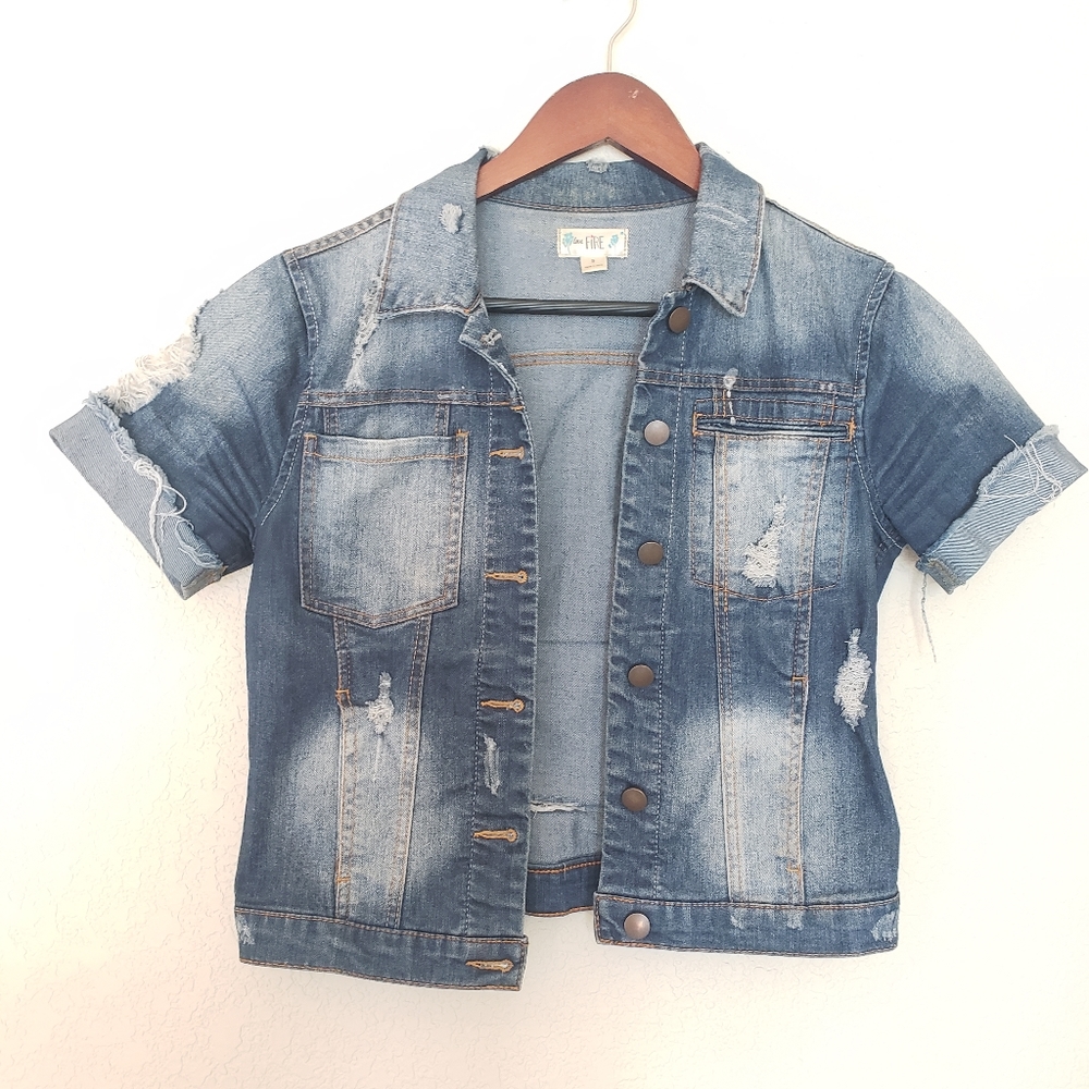 LOVE FIRE Short Sleeve Cropped Jean Jacket - Picture 6 of 10